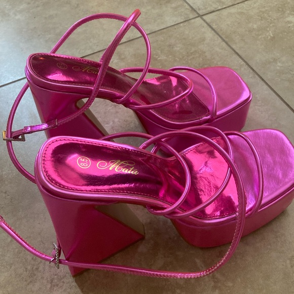 Barbie Platform Heels - Picture 3 of 5